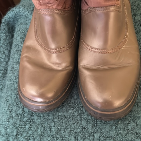 Coach Samara Leather and Nylon brown boots. - Picture 10 of 10